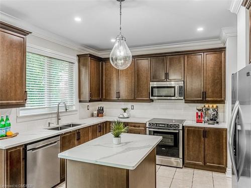 323 Mcdougall Crossing, Milton, ON - Indoor Photo Showing Kitchen With Stainless Steel Kitchen With Double Sink