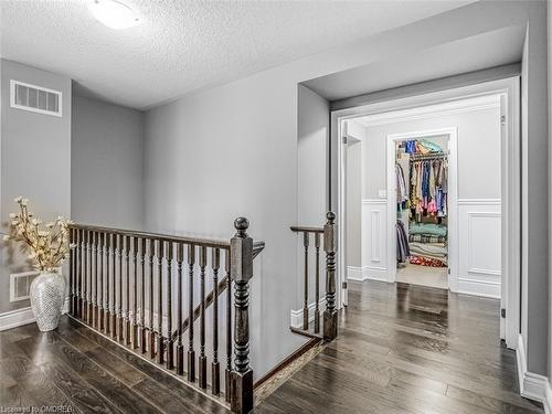 323 Mcdougall Crossing, Milton, ON - Indoor Photo Showing Other Room