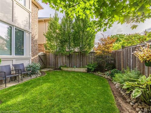 323 Mcdougall Crossing, Milton, ON - Outdoor