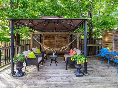 323 Mcdougall Crossing, Milton, ON - Outdoor With Deck Patio Veranda With Exterior