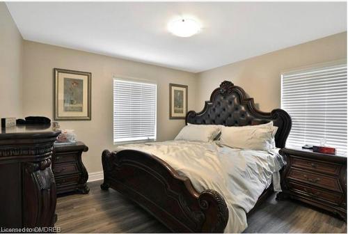 6-312 Reynolds Street, Oakville, ON - Indoor Photo Showing Bedroom