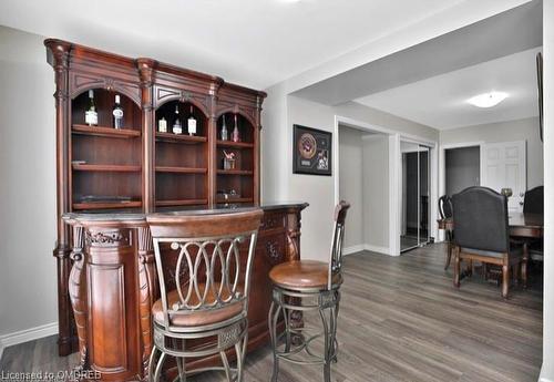 6-312 Reynolds Street, Oakville, ON - Indoor Photo Showing Dining Room