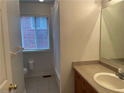 2417 Edgerose Lane, Oakville, ON - Indoor Photo Showing Bathroom