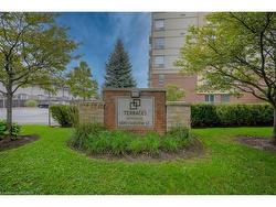 209-5070 Fairview Street  Burlington, ON L7L 0B8