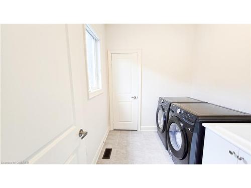 480 Skinner Road, Waterdown, ON - Indoor Photo Showing Laundry Room