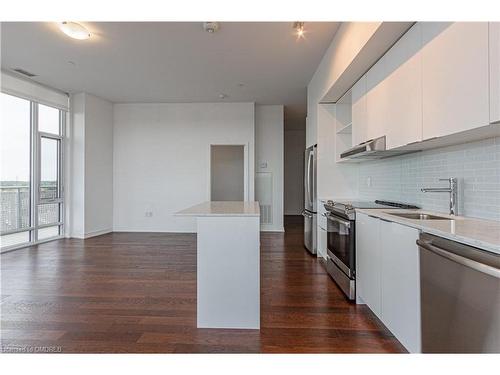 508-2520 Eglinton Avenue W, Mississauga, ON - Indoor Photo Showing Kitchen With Stainless Steel Kitchen