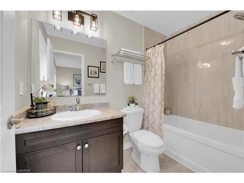 71 Baycliffe Crescent, Brampton, ON - Indoor Photo Showing Bathroom