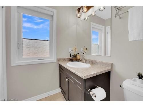 71 Baycliffe Crescent, Brampton, ON - Indoor Photo Showing Bathroom