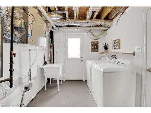 71 Baycliffe Crescent, Brampton, ON - Indoor Photo Showing Laundry Room