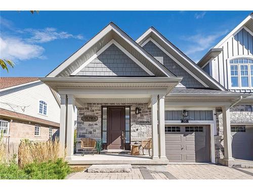 35 Windsor Circle, Niagara-On-The-Lake, ON - Outdoor With Facade