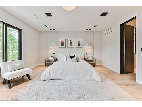 1241 Strathy Avenue, Mississauga, ON - Indoor Photo Showing Bedroom