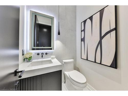 1241 Strathy Avenue, Mississauga, ON - Indoor Photo Showing Bathroom