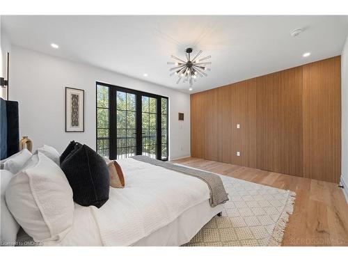 480 Scarsdale Crescent, Oakville, ON - Indoor Photo Showing Bedroom