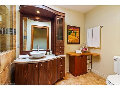 19 Jackson Avenue, Toronto, ON - Indoor Photo Showing Bathroom