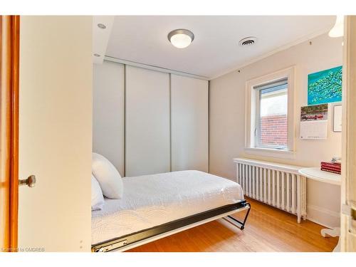 19 Jackson Avenue, Toronto, ON - Indoor Photo Showing Bedroom