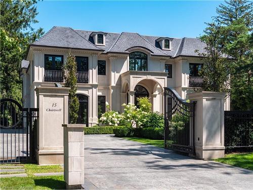 15 Chartwell Road, Oakville, ON - Outdoor With Facade