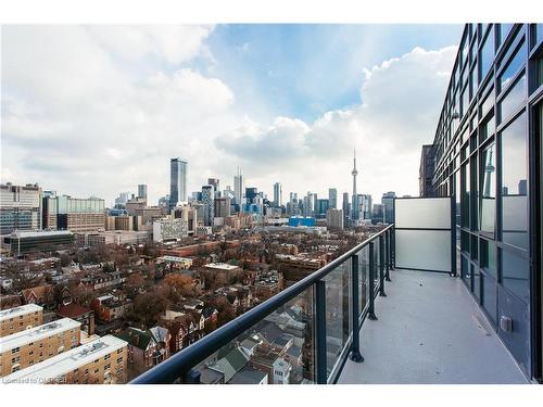 Up07-181 Huron Street, Toronto, ON - Outdoor With View