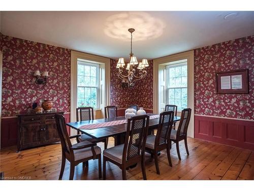 8268 Canyon Road, Campbellville, ON - Indoor Photo Showing Dining Room