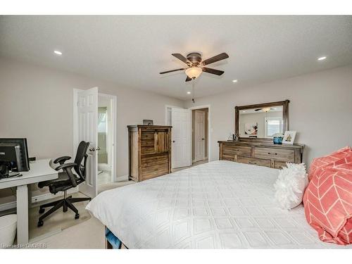 2406 Sequoia Way, Oakville, ON - Indoor Photo Showing Bedroom