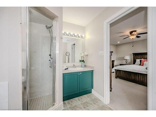 2406 Sequoia Way, Oakville, ON - Indoor Photo Showing Bathroom