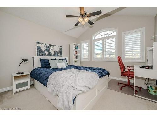 2406 Sequoia Way, Oakville, ON - Indoor Photo Showing Bedroom