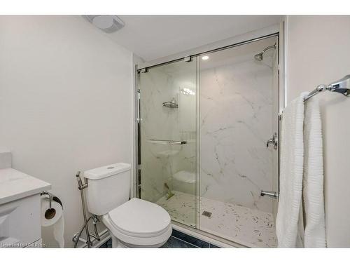 2406 Sequoia Way, Oakville, ON - Indoor Photo Showing Bathroom