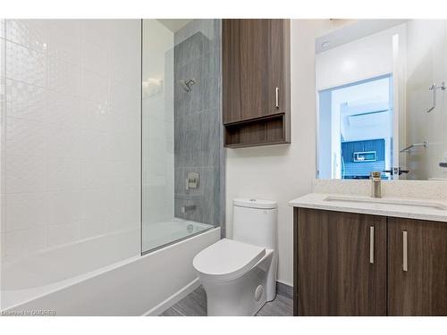 2004-8010 Derry Road, Milton, ON - Indoor Photo Showing Bathroom