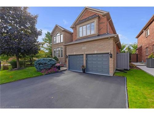 1533 Pinery Crescent, Oakville, ON - Outdoor