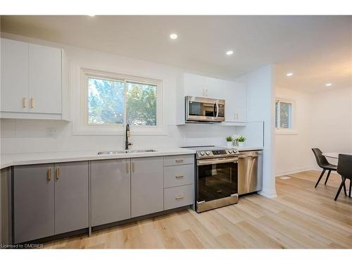 191 Mendel Court, Oakville, ON - Indoor Photo Showing Kitchen With Double Sink