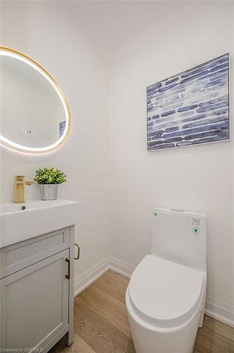 191 Mendel Court, Oakville, ON - Indoor Photo Showing Bathroom