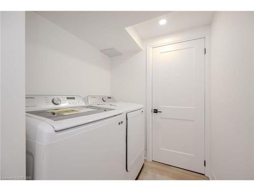 191 Mendel Court, Oakville, ON - Indoor Photo Showing Laundry Room