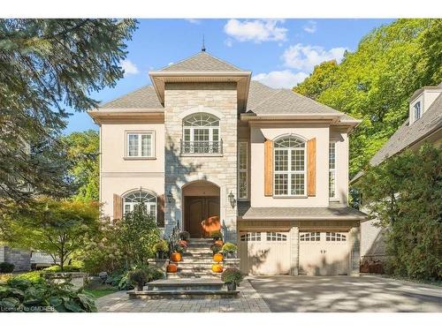 3021 Woodland Park Drive, Burlington, ON - Outdoor