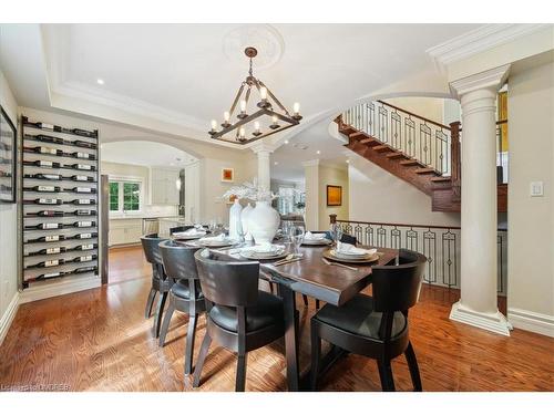 3021 Woodland Park Drive, Burlington, ON - Indoor Photo Showing Dining Room