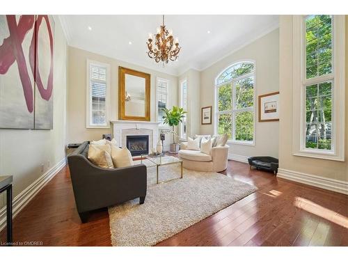 3021 Woodland Park Drive, Burlington, ON - Indoor Photo Showing Living Room With Fireplace