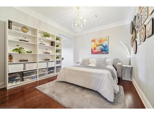 3021 Woodland Park Drive, Burlington, ON - Indoor Photo Showing Bedroom