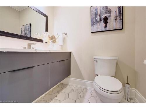 48 Palomino Drive, Carlisle, ON - Indoor Photo Showing Bathroom