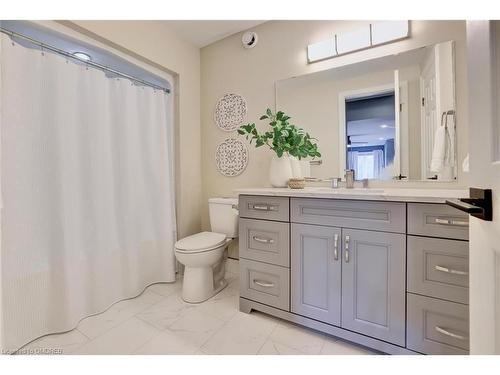 48 Palomino Drive, Carlisle, ON - Indoor Photo Showing Bathroom