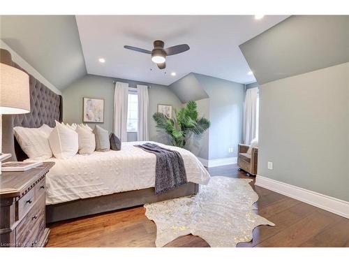 48 Palomino Drive, Carlisle, ON - Indoor Photo Showing Bedroom