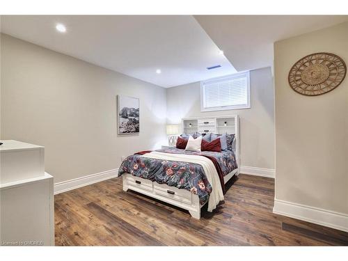 48 Palomino Drive, Carlisle, ON - Indoor Photo Showing Bedroom