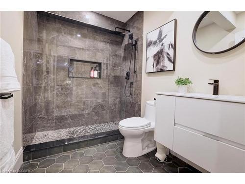 48 Palomino Drive, Carlisle, ON - Indoor Photo Showing Bathroom