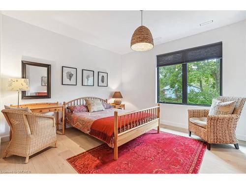 114 Reding Road, Ancaster, ON - Indoor Photo Showing Bedroom