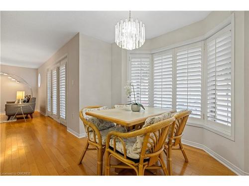 E108-216 Plains Road W, Burlington, ON - Indoor Photo Showing Dining Room