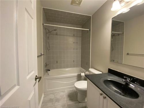 802 Fowles Court, Milton, ON - Indoor Photo Showing Bathroom