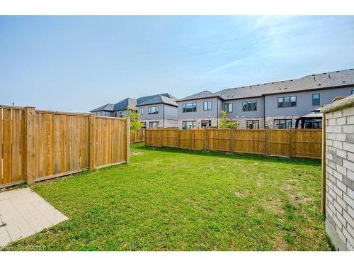 86-166 Deerpath Drive, Guelph, ON - Outdoor With Backyard