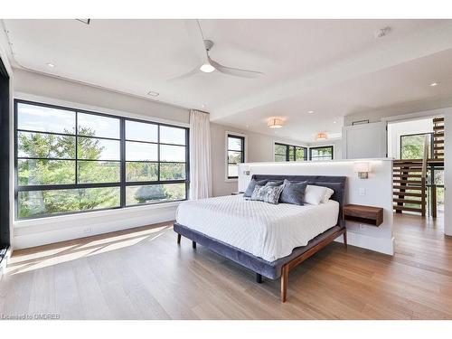 6583 Twiss Road, Burlington, ON - Indoor Photo Showing Bedroom