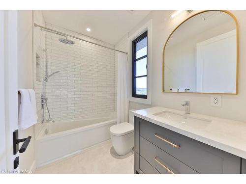 6583 Twiss Road, Burlington, ON - Indoor Photo Showing Bathroom