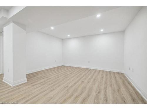 91 Oneida Boulevard, Hamilton, ON - Indoor Photo Showing Other Room