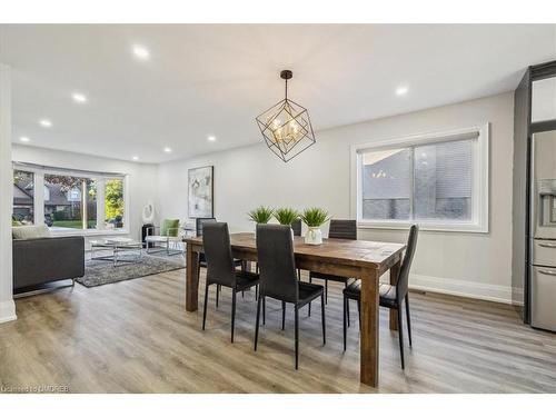 91 Oneida Boulevard, Hamilton, ON - Indoor Photo Showing Dining Room