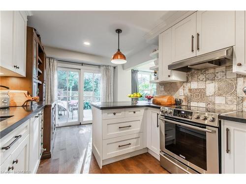 108 Chalmers Street, Oakville, ON - Indoor Photo Showing Kitchen With Upgraded Kitchen