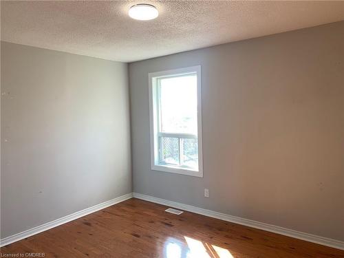 3911 Garrison Road, Ridgeway, ON - Indoor Photo Showing Other Room